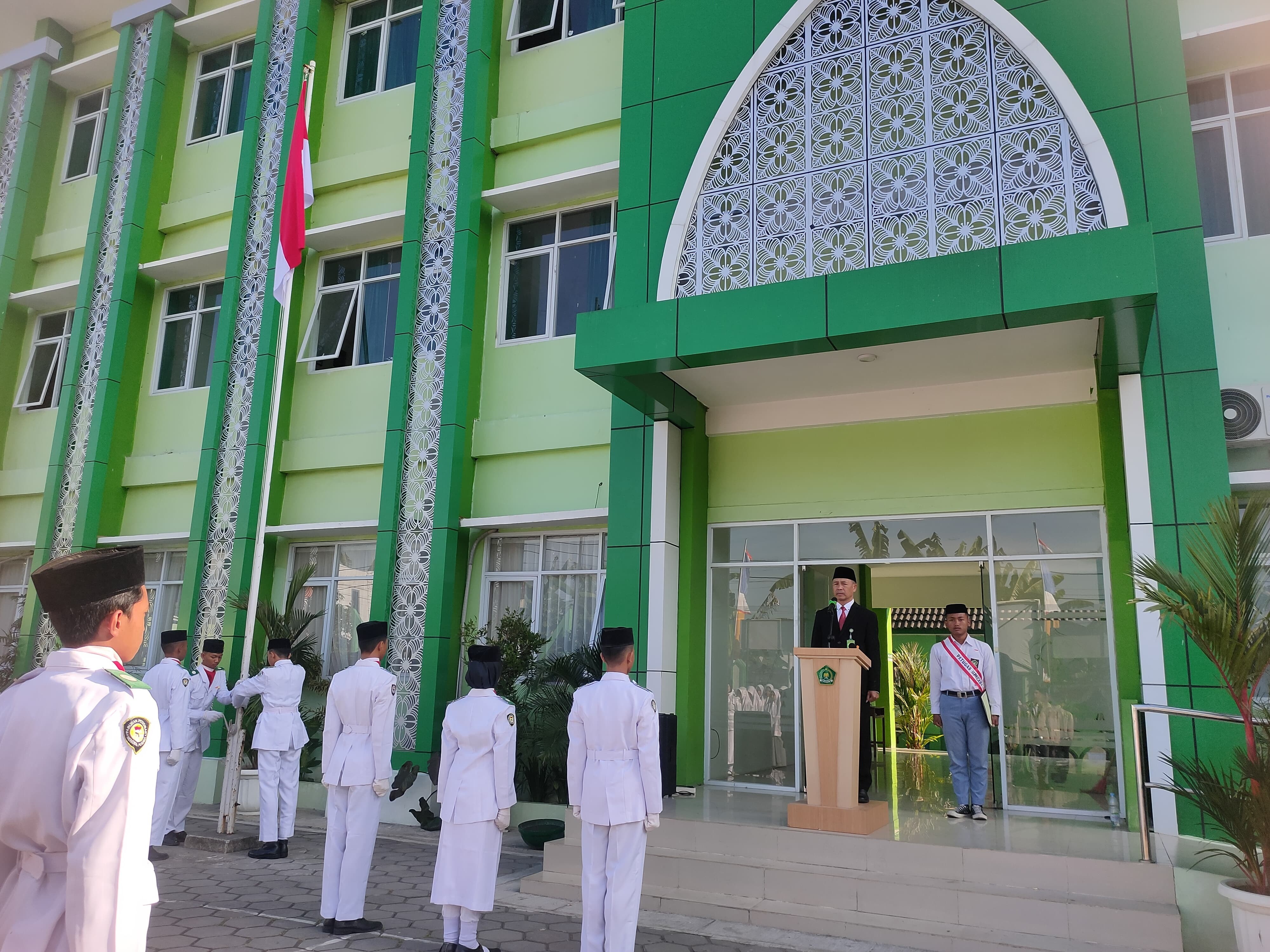 MAN 4 Bantul Gelar Upacara Bendera HUT RI ke-79 dengan Penuh Khidmat