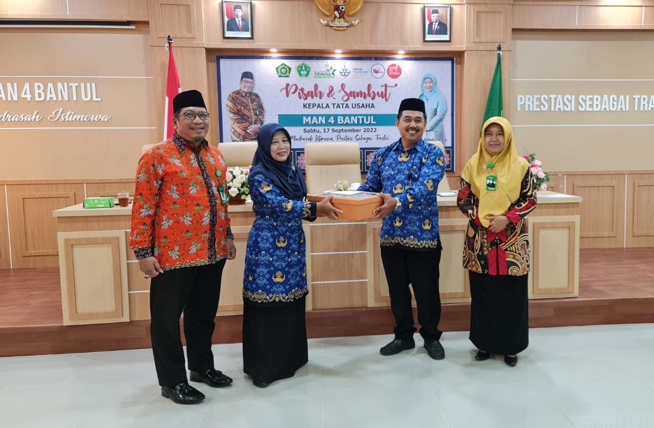 MAN 4 Bantul Gelar Pisah Sambut Kepala Tata Usaha