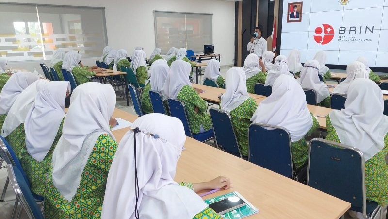 Pengelola BRIN Berikan Saran Kepada MAN 4 Bantul dalam Menjaga Karya Inovasi Siswa