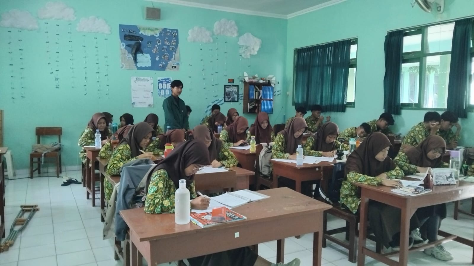 Guru MAN 4 Bantul Fasilitasi Observasi Mahasiswa UIN Sunan Kalijaga Yogyakarta