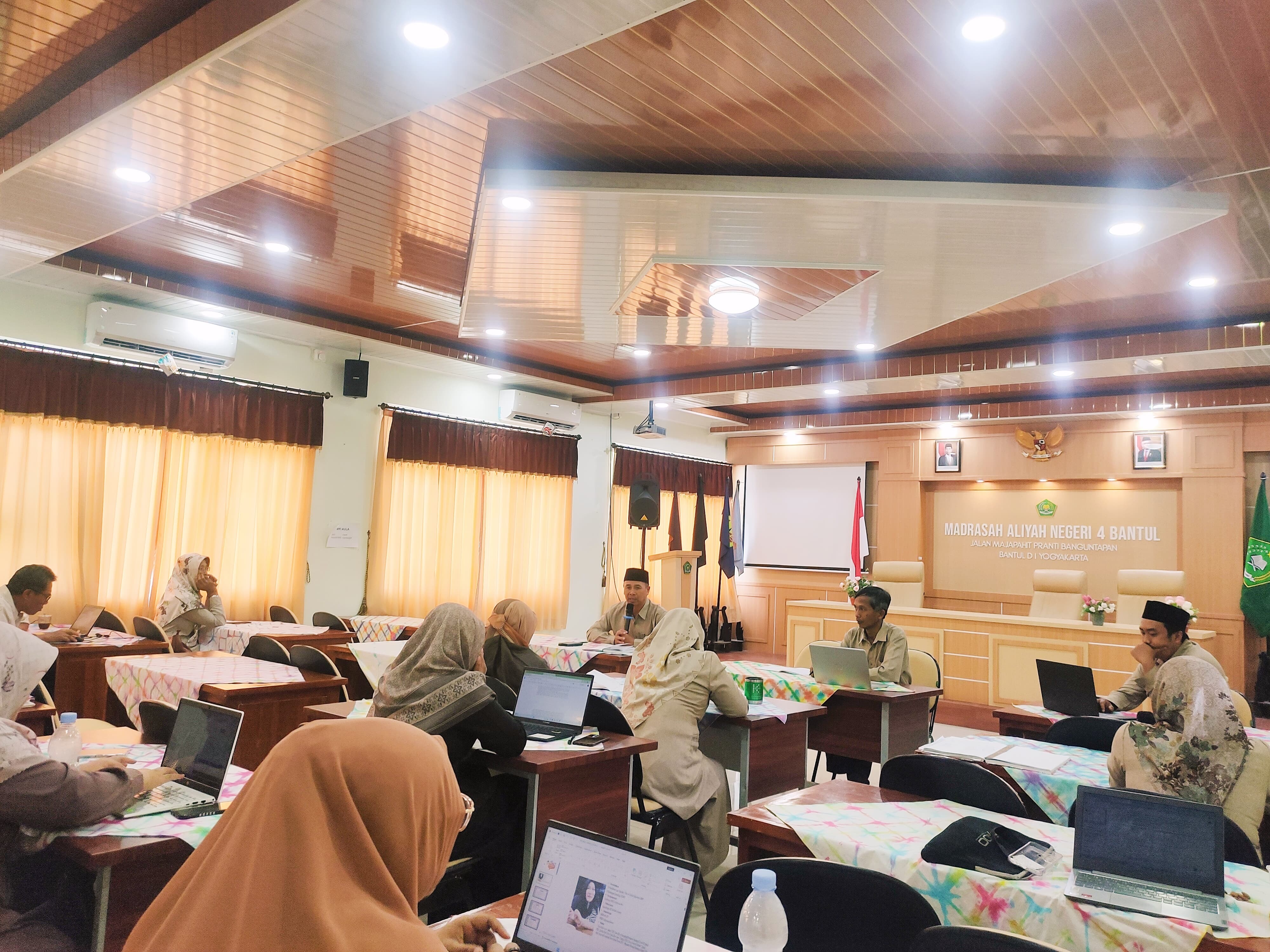 MAN 4 Bantul Gelar Rapat Koordinasi Wali Kelas dan BK