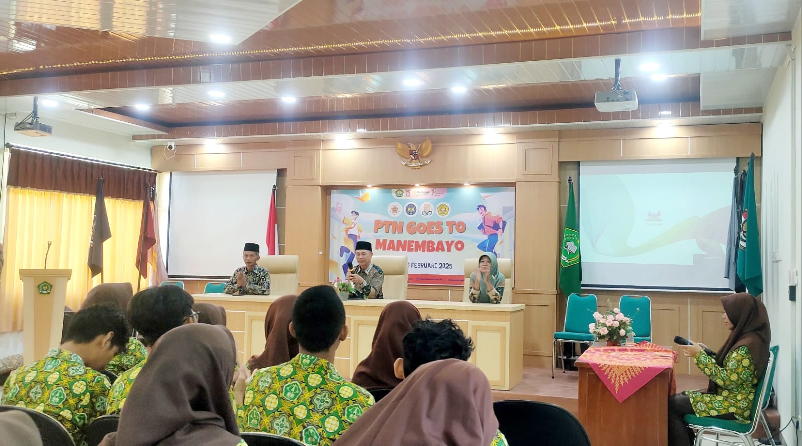 Kepala MAN 4 Bantul Buka Acara PTN Goes to Manembayo dengan Semangat