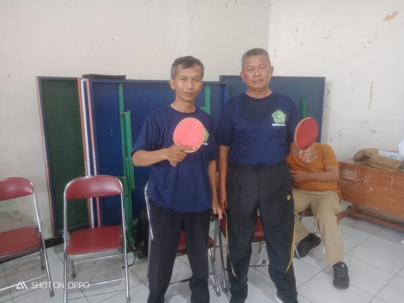 Meriahkan Hari KORPRI, Guru MAN 4 Bantul Wakili Kankemenag Bantul dalam Lomba Tenis Meja