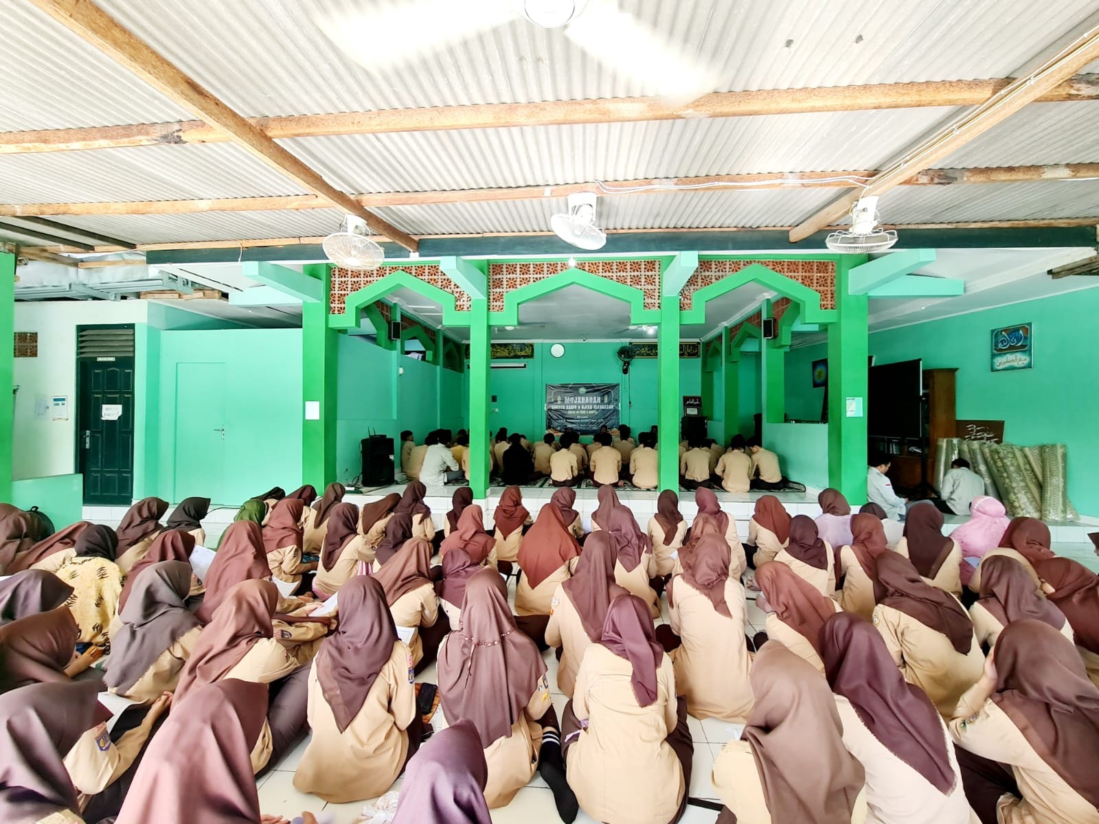 Sambut Ujian Madrasah, MAN 4 Bantul Gelar Mujahadah Akbar untuk Raih Karir Gemilang