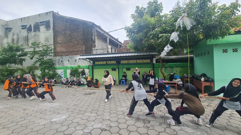 Solidaritas Tinggi, Lomba Tarik Tambang MAN 4 Bantul Jadi Ajang Pemersatu