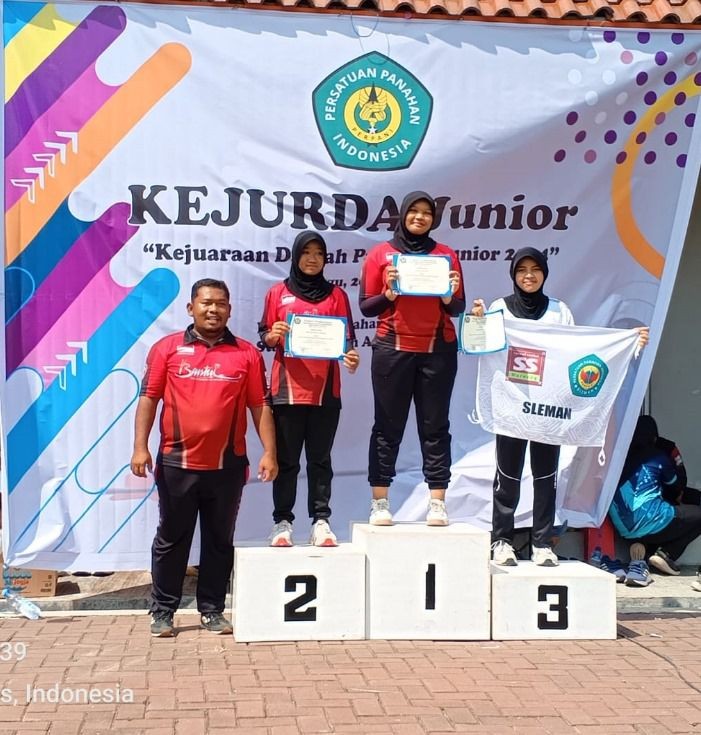 Arkana Azalia Peroleh Juara 1 Kejurda Panahan Junior DIY 