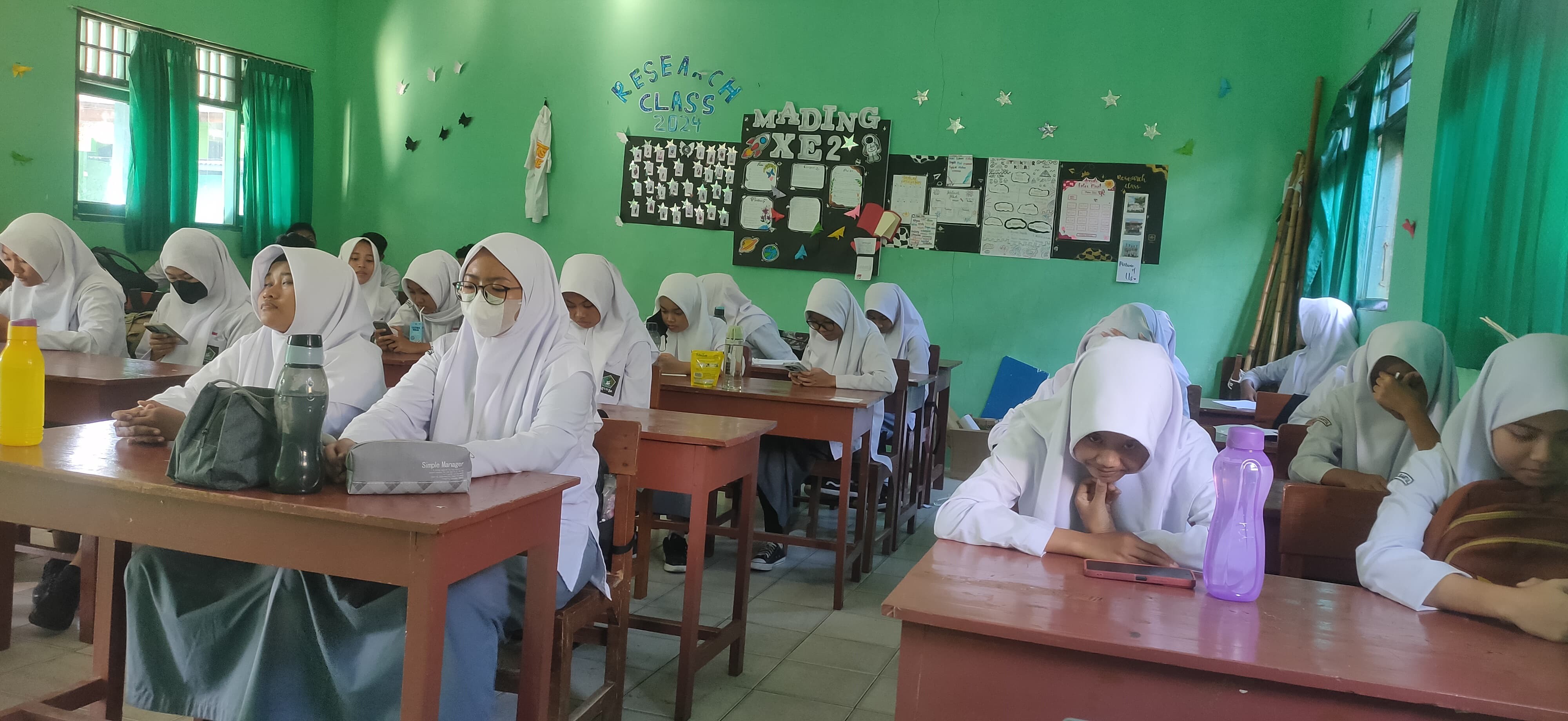 MAN 4 Bantul Gelar Pengajian Central, Fachri Aditya Gaungkan Tema “Kedamaian Dalam Hidup”