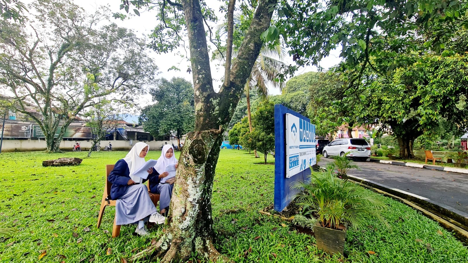 Manfaatkan Waktu Luang, Siswa MAN 4 Bantul Matangkan Persiapan Menuju Final Tazkia Youthpreneur Comp