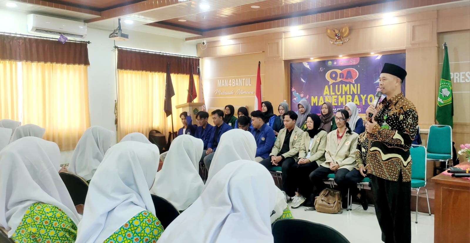 Sukseskan Karir Siswa Kelas XII  MAN 4 Bantul Gelar Testimoni dan Motivasi Alumni