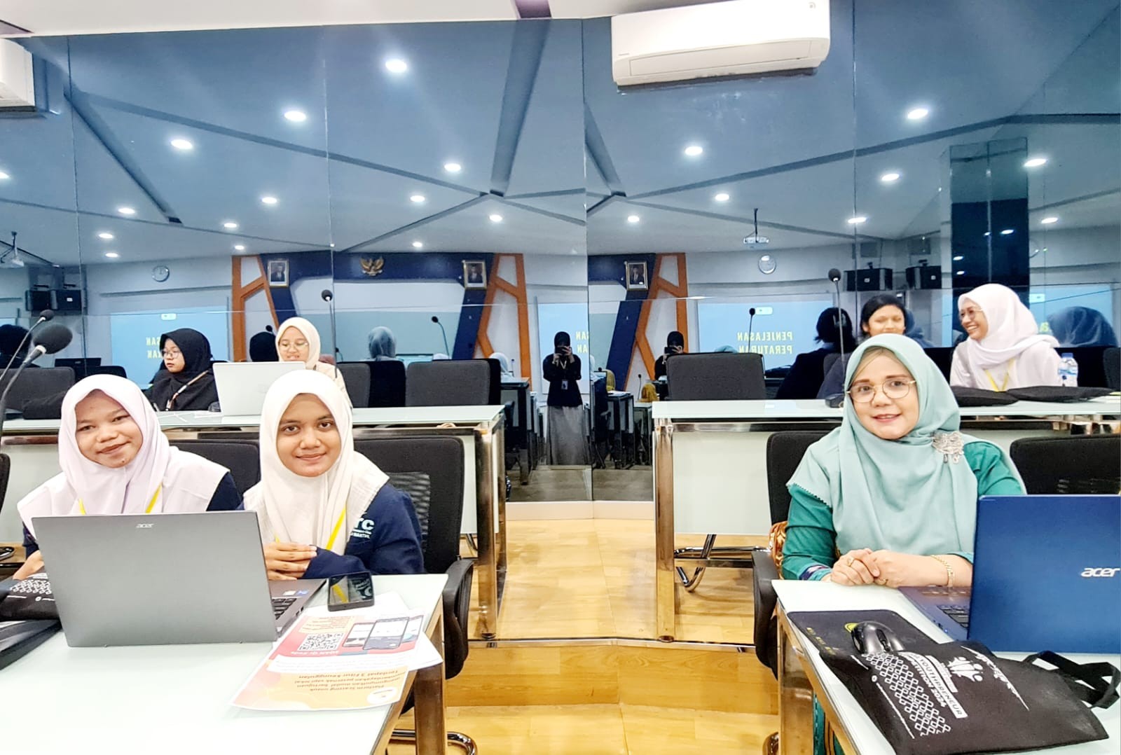 Siswa MAN 4 Bantul Ikuti Pembukaan Final National Business Plan Tazkia Youthpreneur Competition 2024