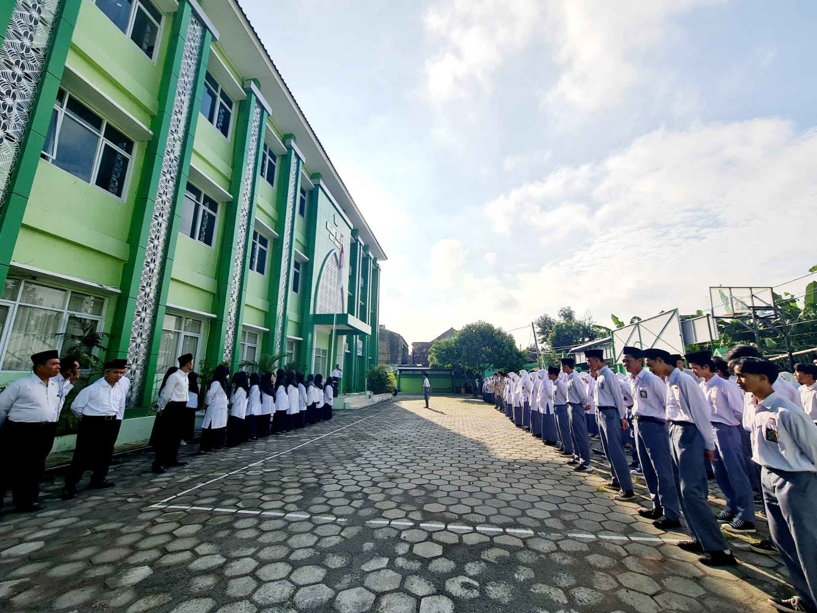 MAN 4 Bantul Awali Masuk Sekolah dengan Apel Syawalan Penuh Semangat