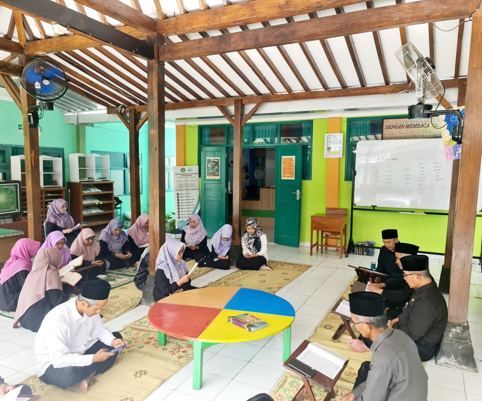 MAN 4 Bantul Gelar Muqaddaman Khusyuk untuk Pererat Kebersamaan