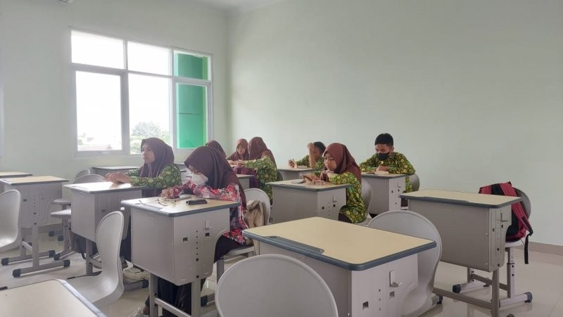 Persiapan Siswa MAN 4 Bantul Jelang Wisuda Tahfizh 2022