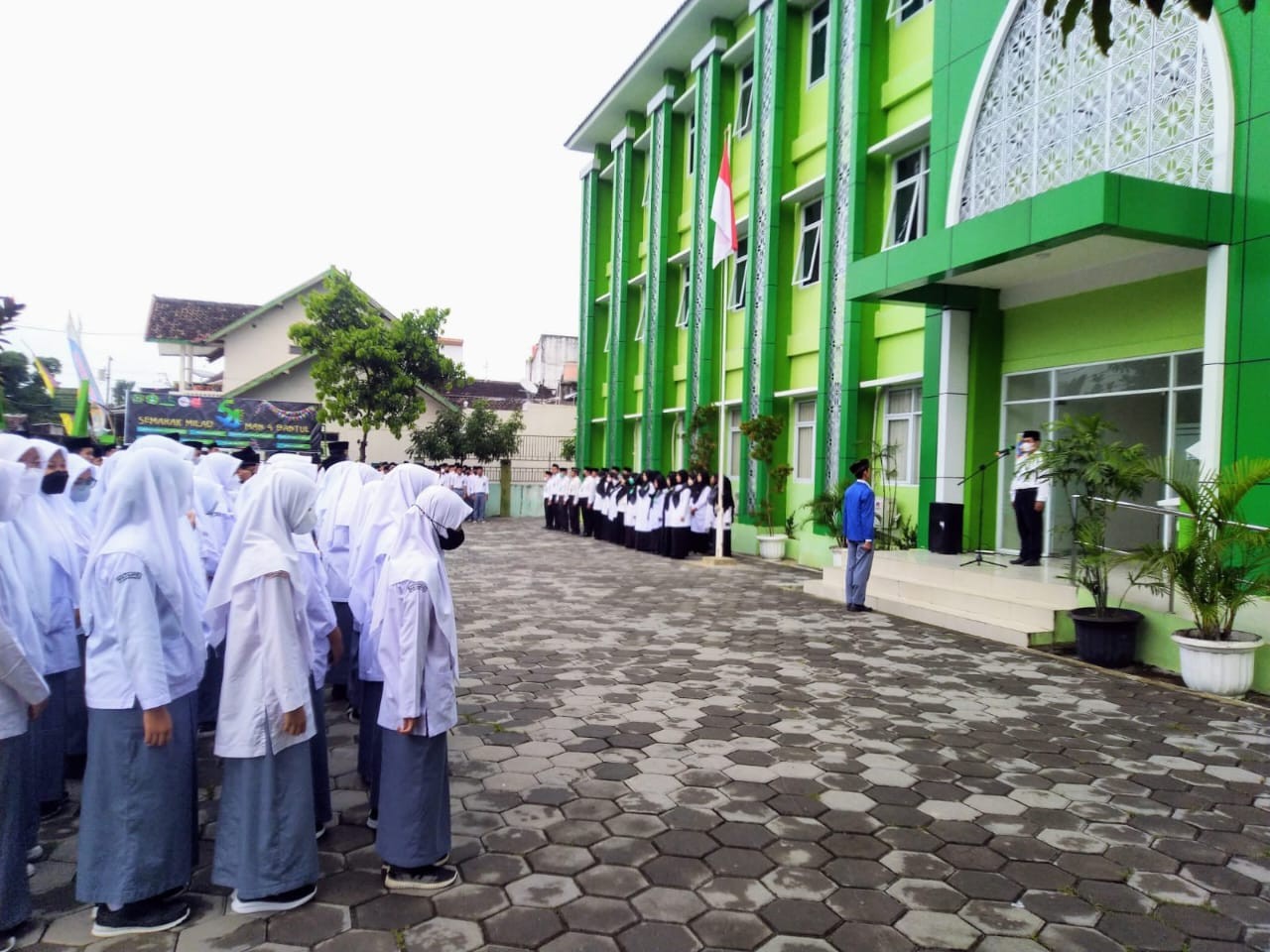 Pembukaan Semester Genap, MAN 4 Bantul Laksanakan Apel Kependidikan
