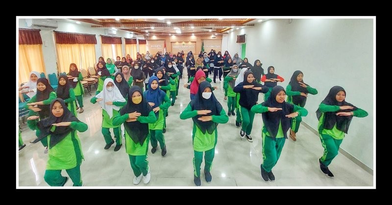 Senam Pagi dan Makan Bersama Meriahkan Acara GNAB MAN 4 Bantul