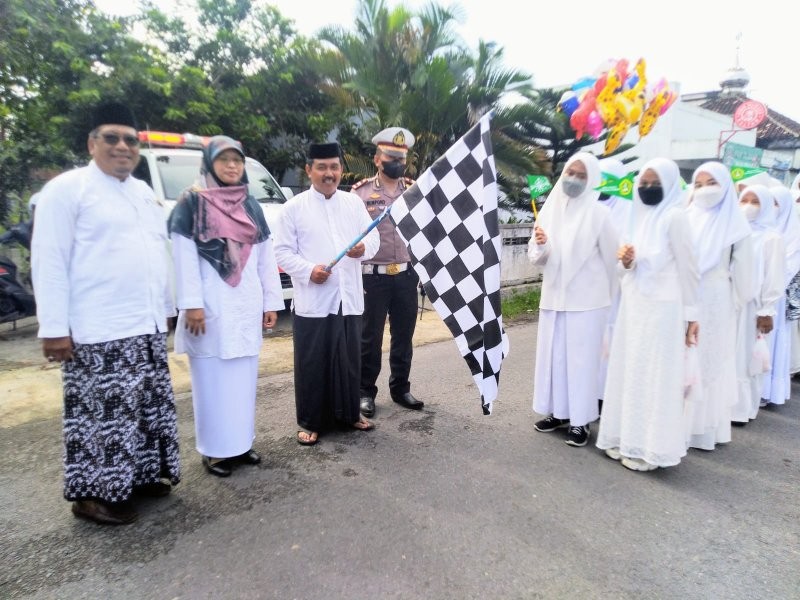 MAN 4 Bantul Manfaatkan Kirab HSN sebagai Syiar Madrasah