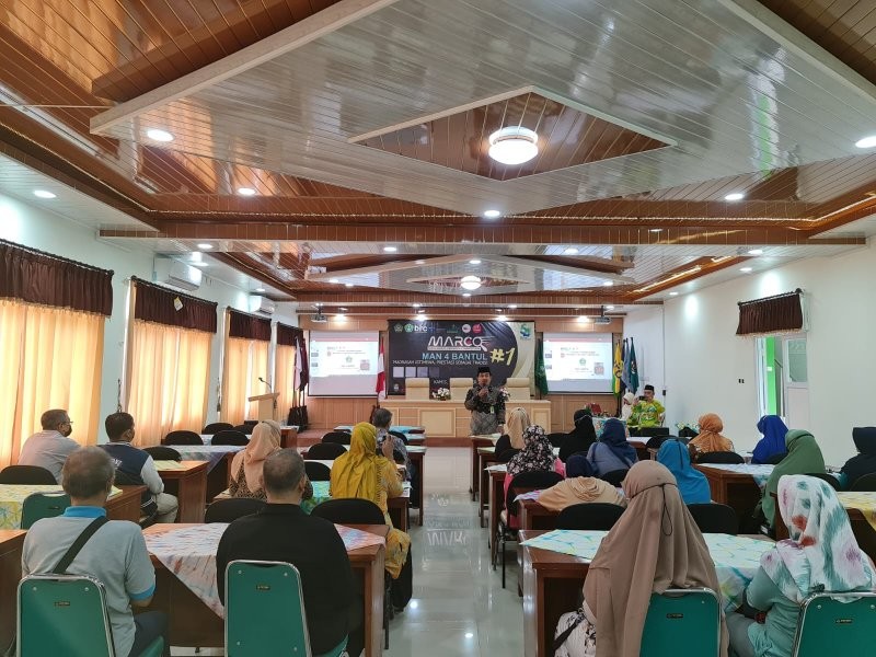 Sosialisasi Program Unggulan SKS pada Acara Pembagian Laporan Hasil Belajar Siswa MAN 4 Bantul