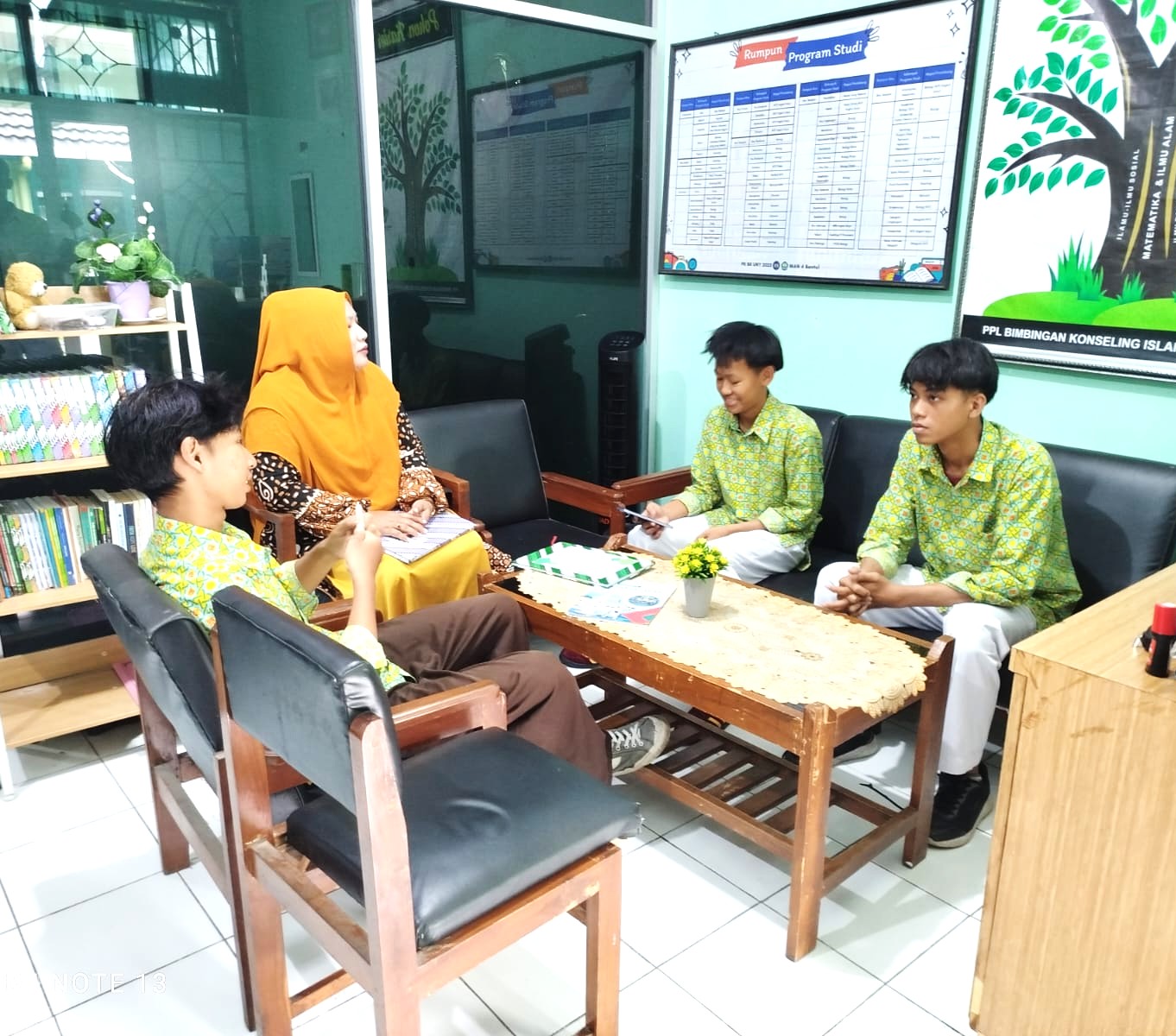 Praktik Asyik, Cara Siswa MAN 4 Bantul Ubah Pelajaran Bahasa Arab Jadi Momen Wawancara Seru