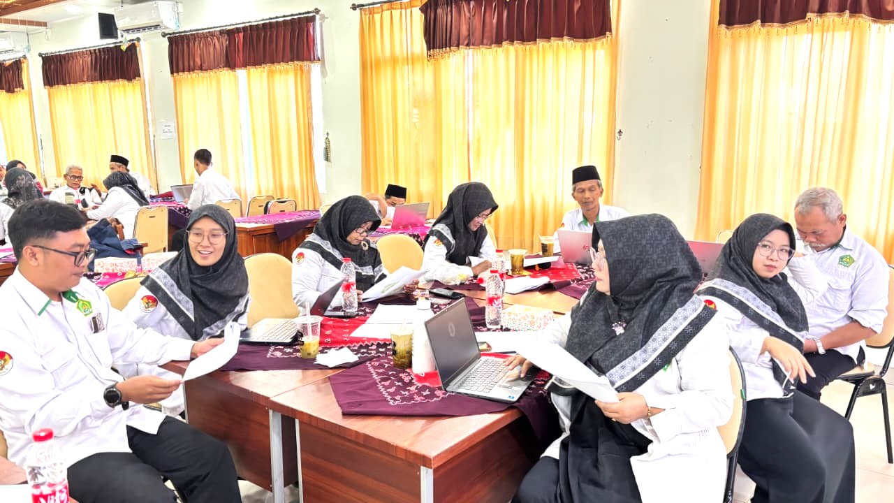 Matangkan Program Kerja 2026/2027, Raker MAN 4 Bantul Diwarnai Diskusi Hangat Lima Komisi