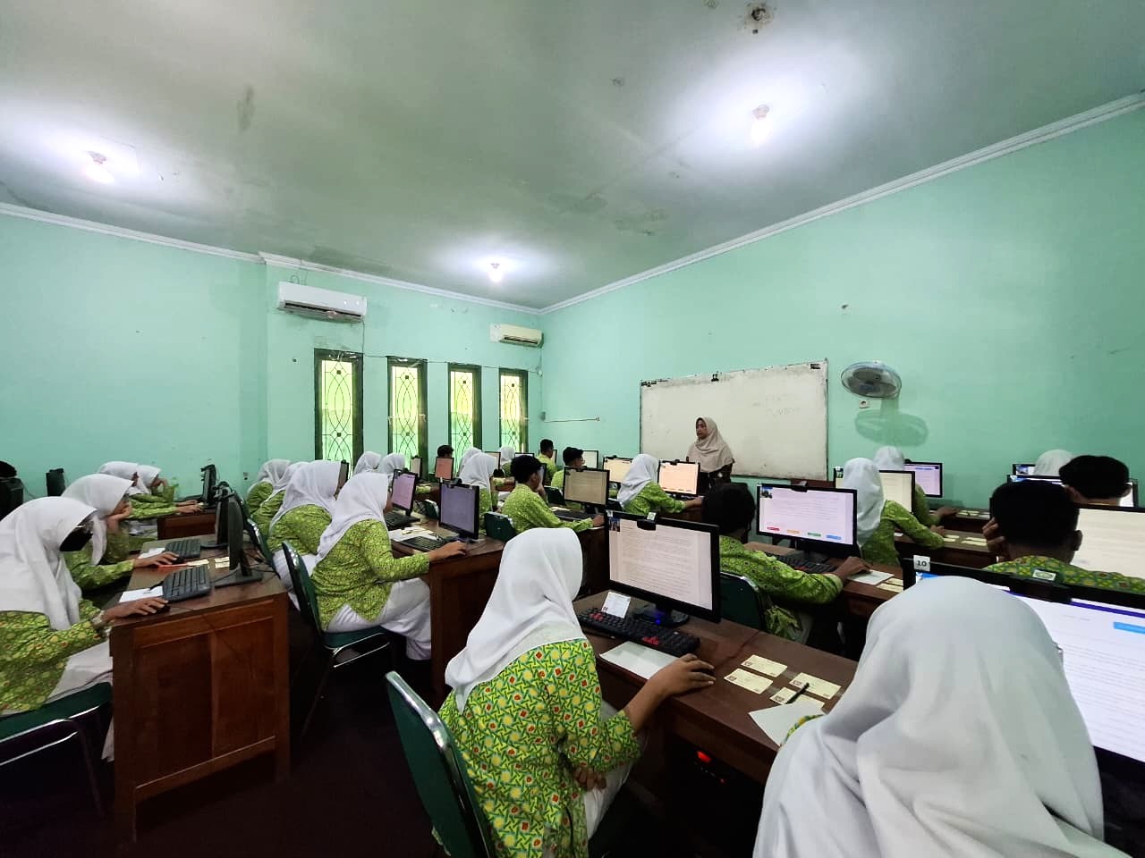 Siap Sukseskan TKA 2025, MAN 4 Bantul Laksanakan Gladi Serentak untuk Pastikan Kesiapan Teknis dan Sumber Daya