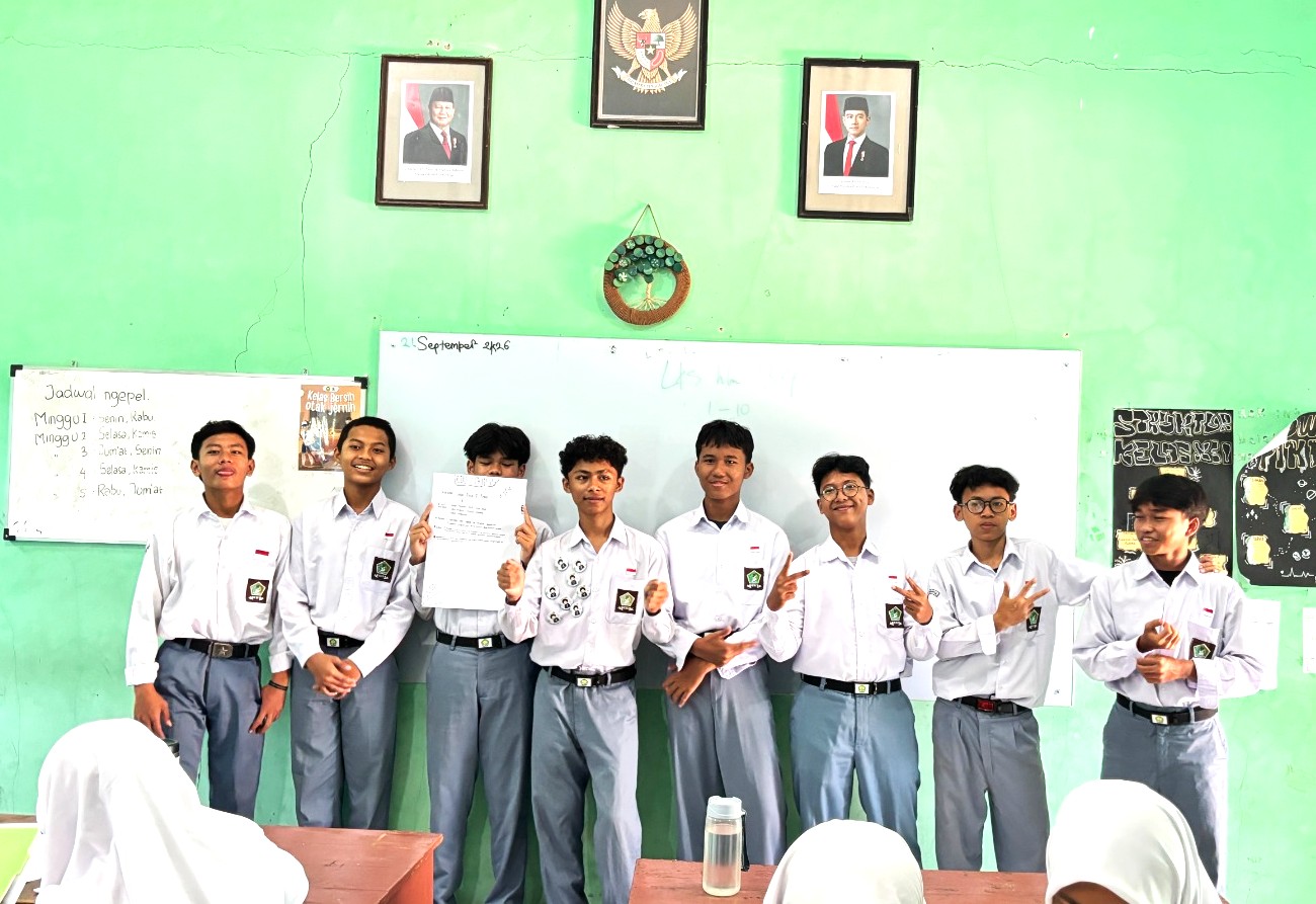 Wujudkan Pembelajaran Aktif, Siswa Kelas X MAN 4 Bantul Presentasikan Mind Map Pengelolaan Sampah