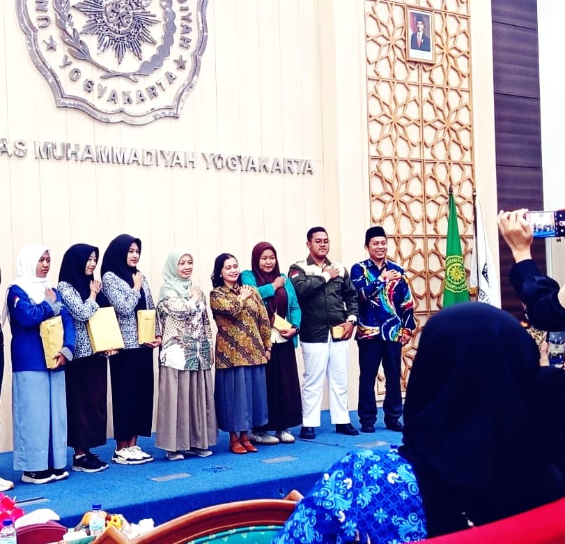 Ketua OSIS MAN 4 Bantul 'Bersinar' di Panggung Demokrasi Pelajar DIY