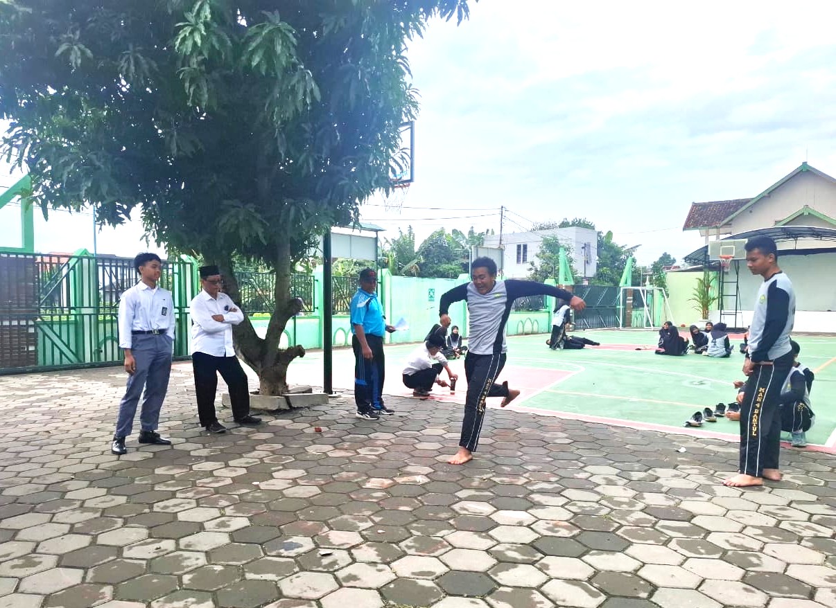 Hidupkan Permainan Rakyat, Upaya Siswa MAN 4 Bantul Menjaga Warisan Budaya