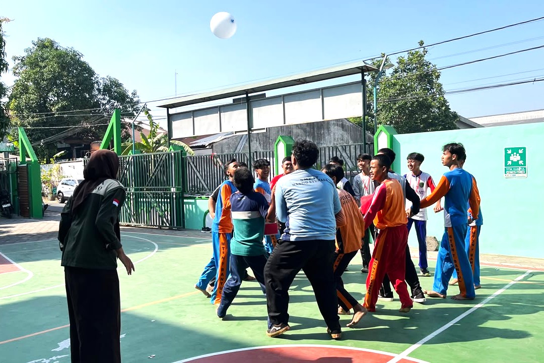 Fun Games Matamuda, Ratusan Murid Baru MAN 4 Bantul Adu Kekompakan