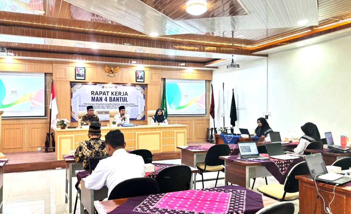 Buka Raker, Kepala MAN 4 Bantul Tekankan Evaluasi dan Ruang Inovasi bagi Guru-Pegawai