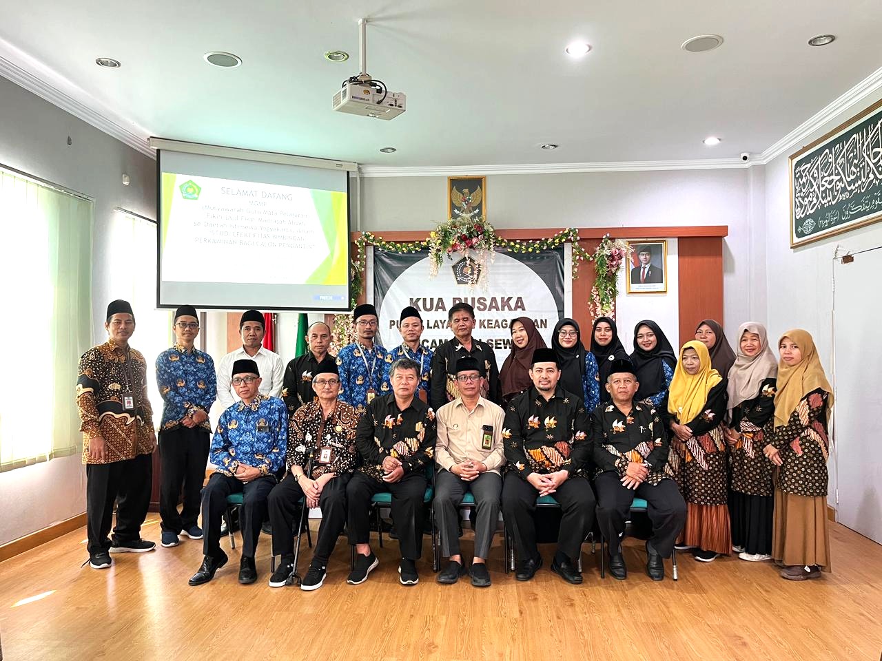 Guru MAN 4 Bantul Ikuti Kuliah Lapangan Fikih Pernikahan di KUA Sewon