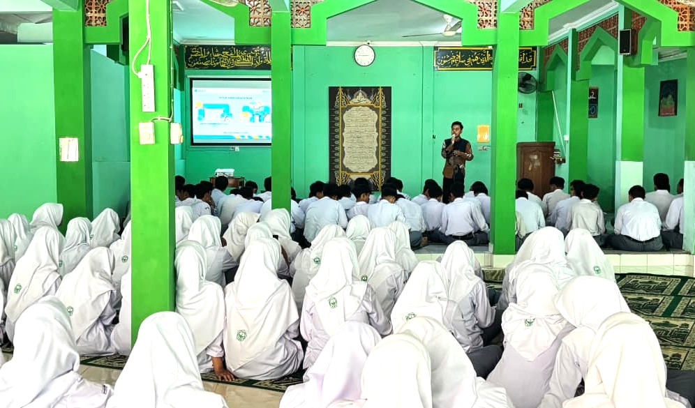 Digitalisasi Pembelajaran, Murid Kelas X MAN 4 Bantul Ikuti Sosialisasi Platform Skolla