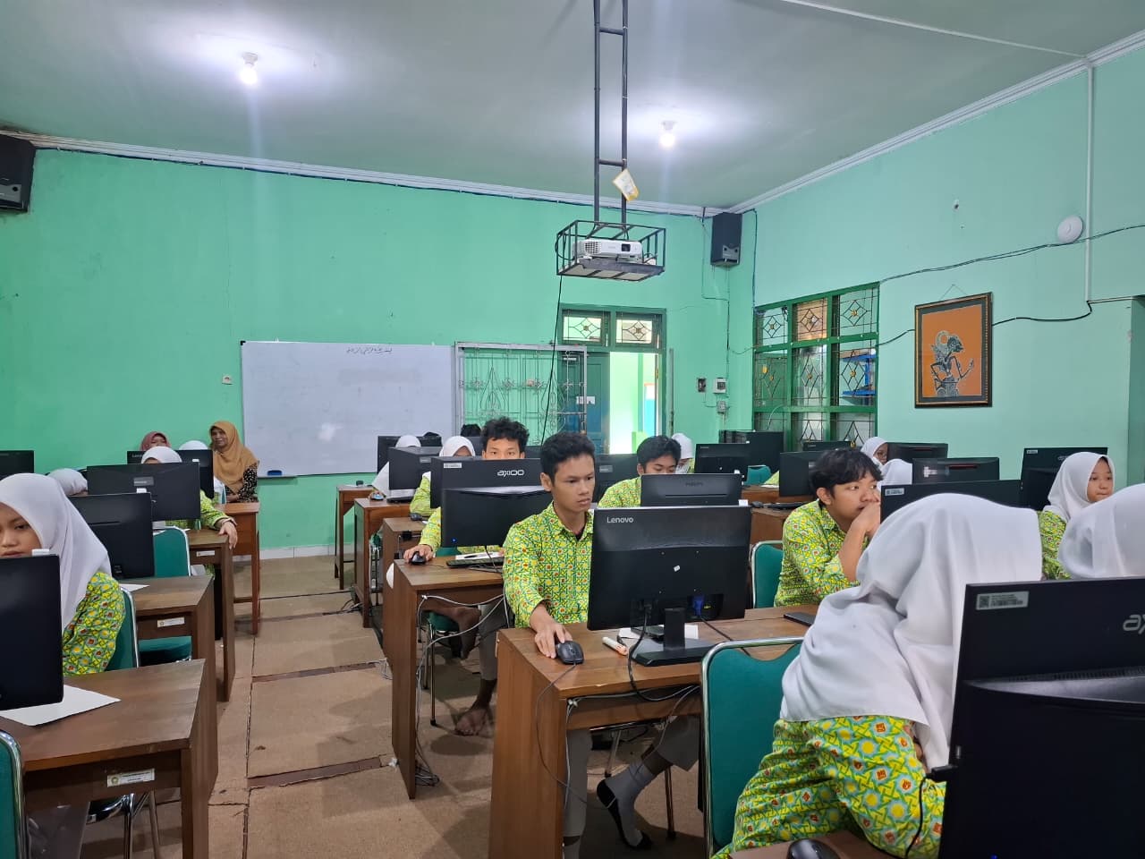Persiapan UTBK 2026, Siswa Kelas XII MAN 4 Bantul Ikuti Try Out Paket 15 Bersama Quipper