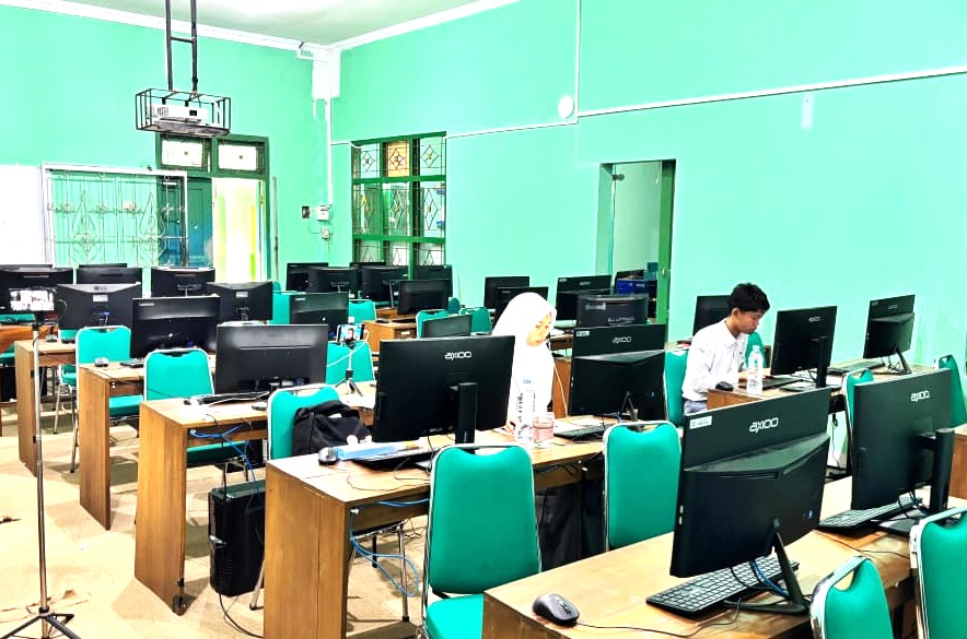 Tiga Murid MAN 4 Bantul Bertarung di National Geography Competition UNY 2026