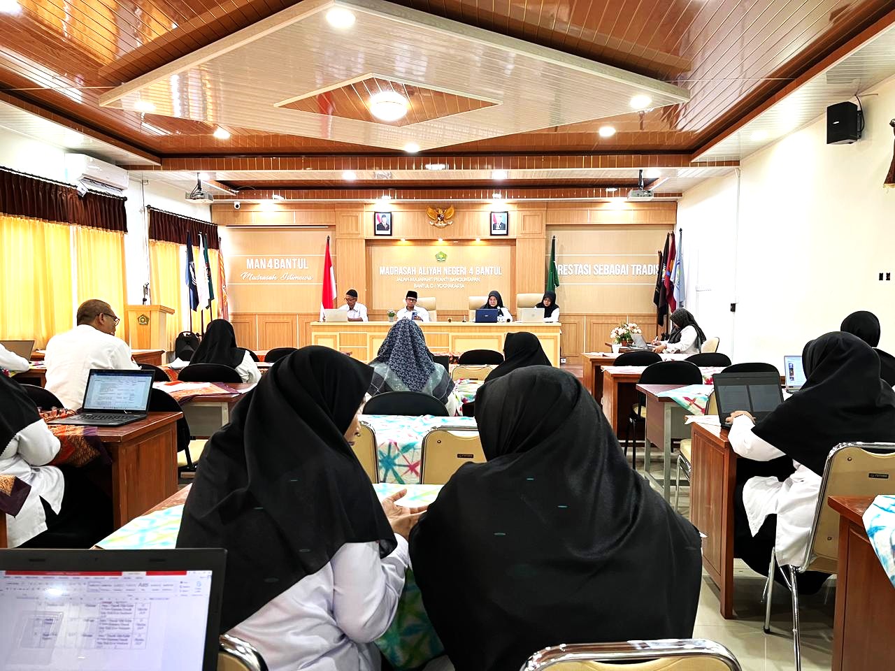 Satukan Langkah Jelang Akhir Semester, 9 Super Tim MAN 4 Bantul Gelar Rapat Koordinasi