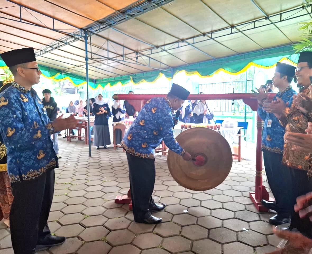 Market Day PKWU, Siswa MAN 4 Bantul Pamer Kreativitas Kuliner di Puncak Hari Santri dan Bulan Bahasa