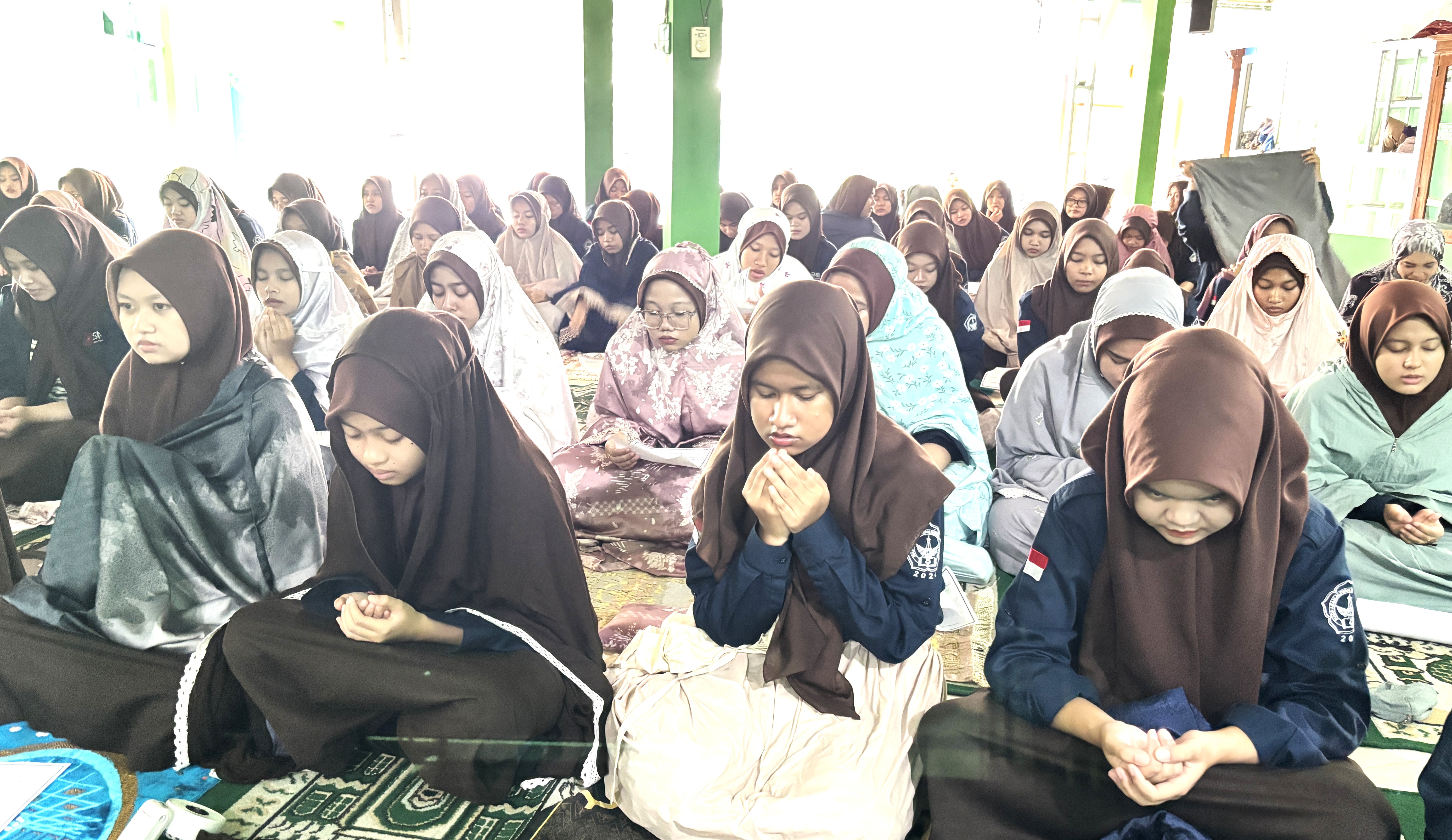Mantapkan Ikhtiar Menyongsong TKA, MAN 4 Bantul Gelar Istighosah Bersama Murid Kelas XII