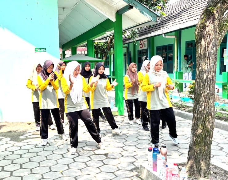 Kreativitas Tanpa Batas, Kolaborasi Siswa MAN 4 Bantul dalam Harmoni Gerak Senam Irama