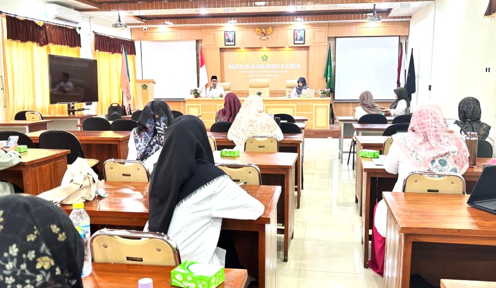 MAN 4 Bantul Gelar Sidang Wali Kelas, Fokus Matangkan Portofolio Prestasi Berbasis SKS
