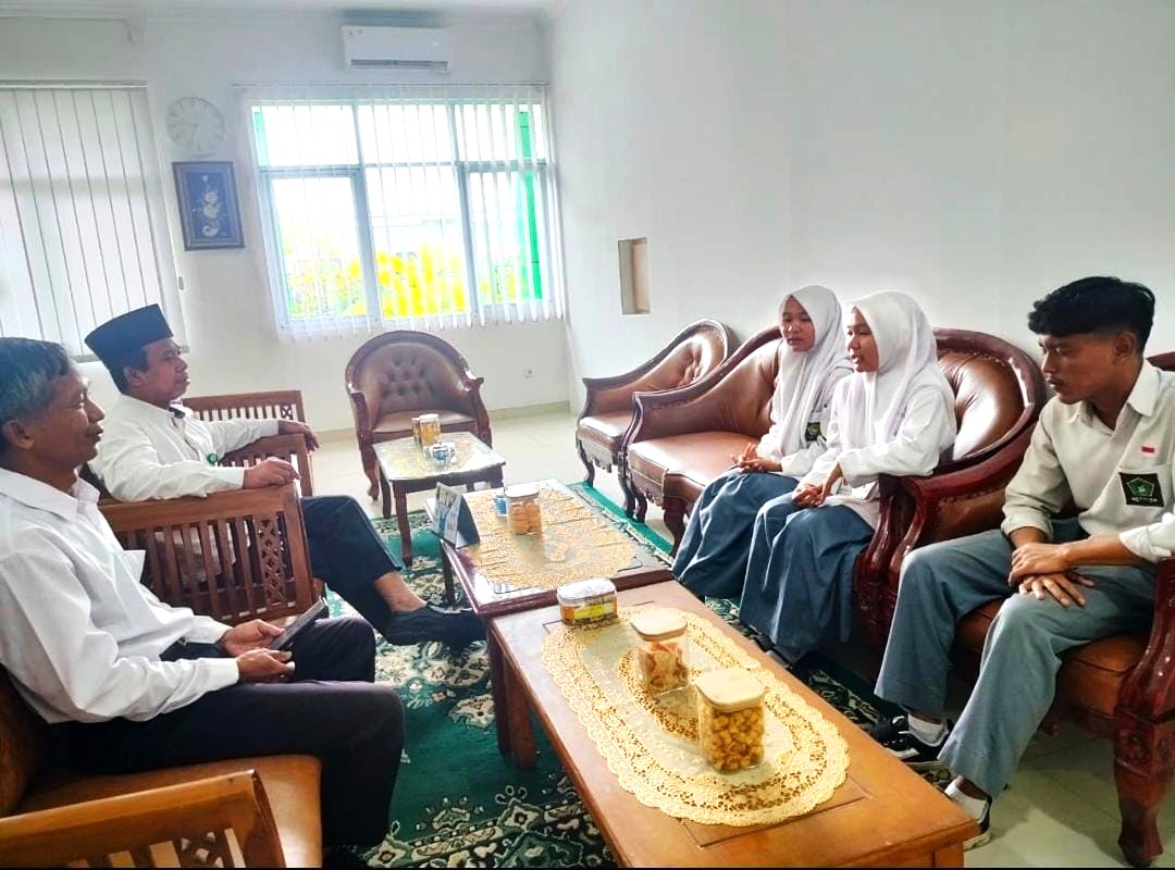 Tonggak Baru Organisasi, Ketua DA MAN 4 Bantul Siap Emban Amanah Usai Terima Arahan Kepala Madrasah