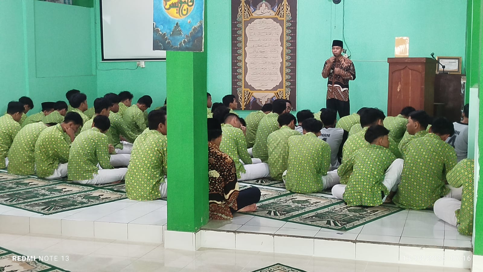 Keteladanan Kepala MAN 4 Bantul Jadi Imam dan Beri Nasehat untuk Siswa Kelas XI
