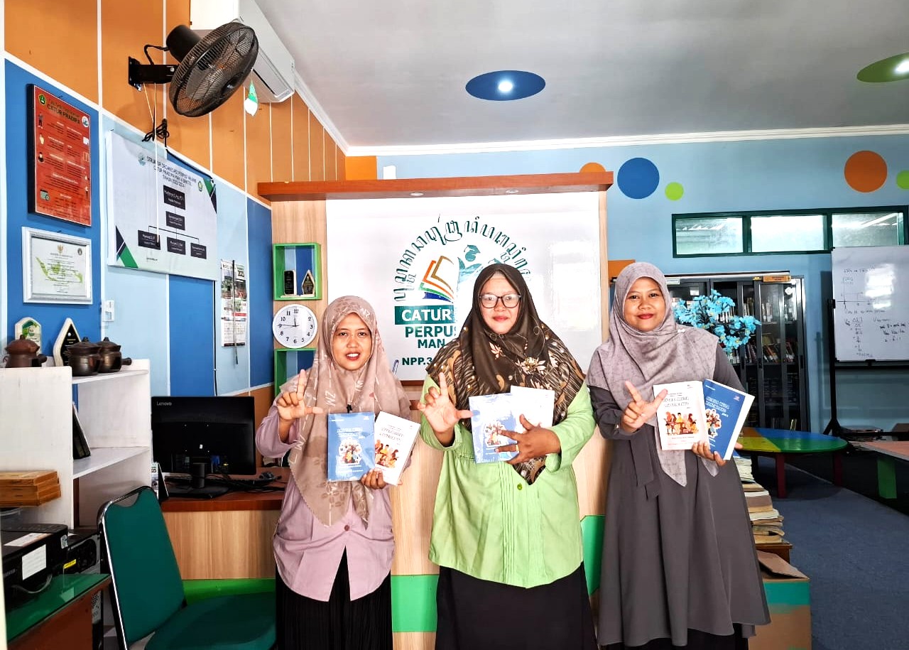 Perpustakaan Caturpradipa MAN 4 Bantul Terima Hibah "Antologi Aksara Muda Manembayo”