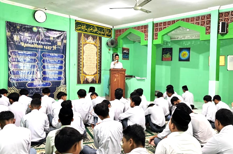 Raih Keberkahan Ramadhan, MAN 4 Bantul Gelar Kultum Ajakan Mencintai Al-Qur’an