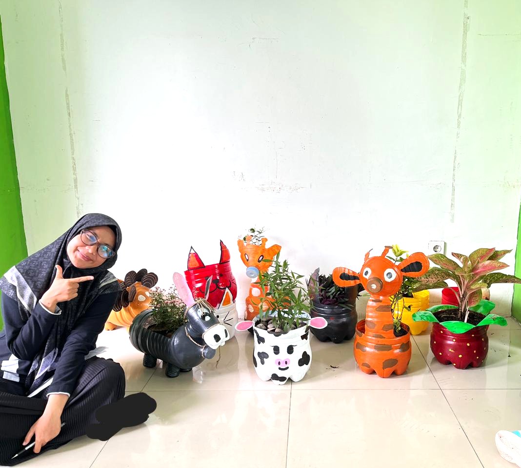 Peringati Hari Bumi, OSIS MAN 4 Bantul Edukasi Siswa Melalui Pemanfaatan Limbah Kreatif