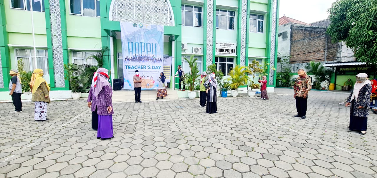 Pererat Sinergi, MAN 4 Bantul Kemas Kegiatan Capacity Building dengan Lomba Kekompakan