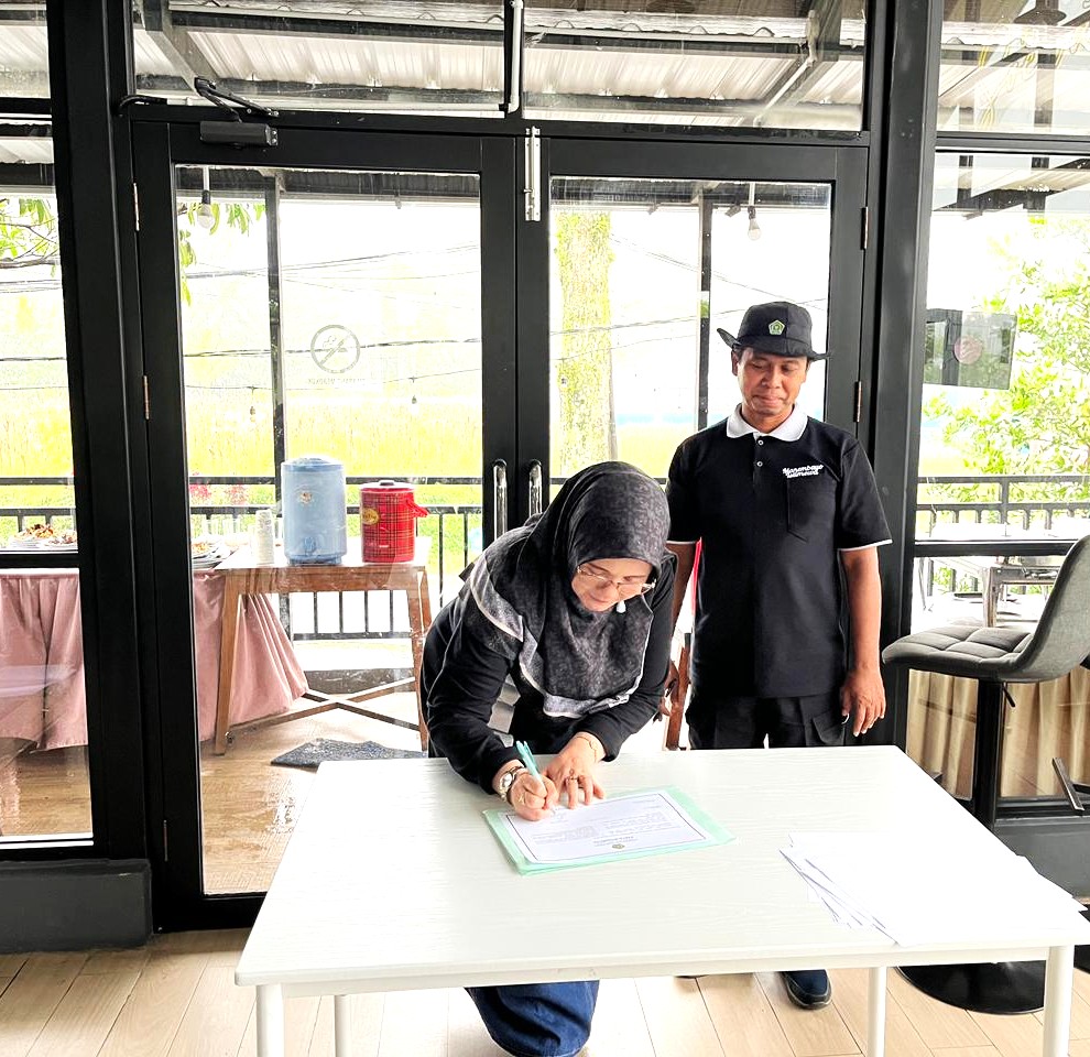 Integritas Mengakar, Guru dan Pegawai MAN 4 Bantul Kompak Teken Pakta Integritas di Kemuning