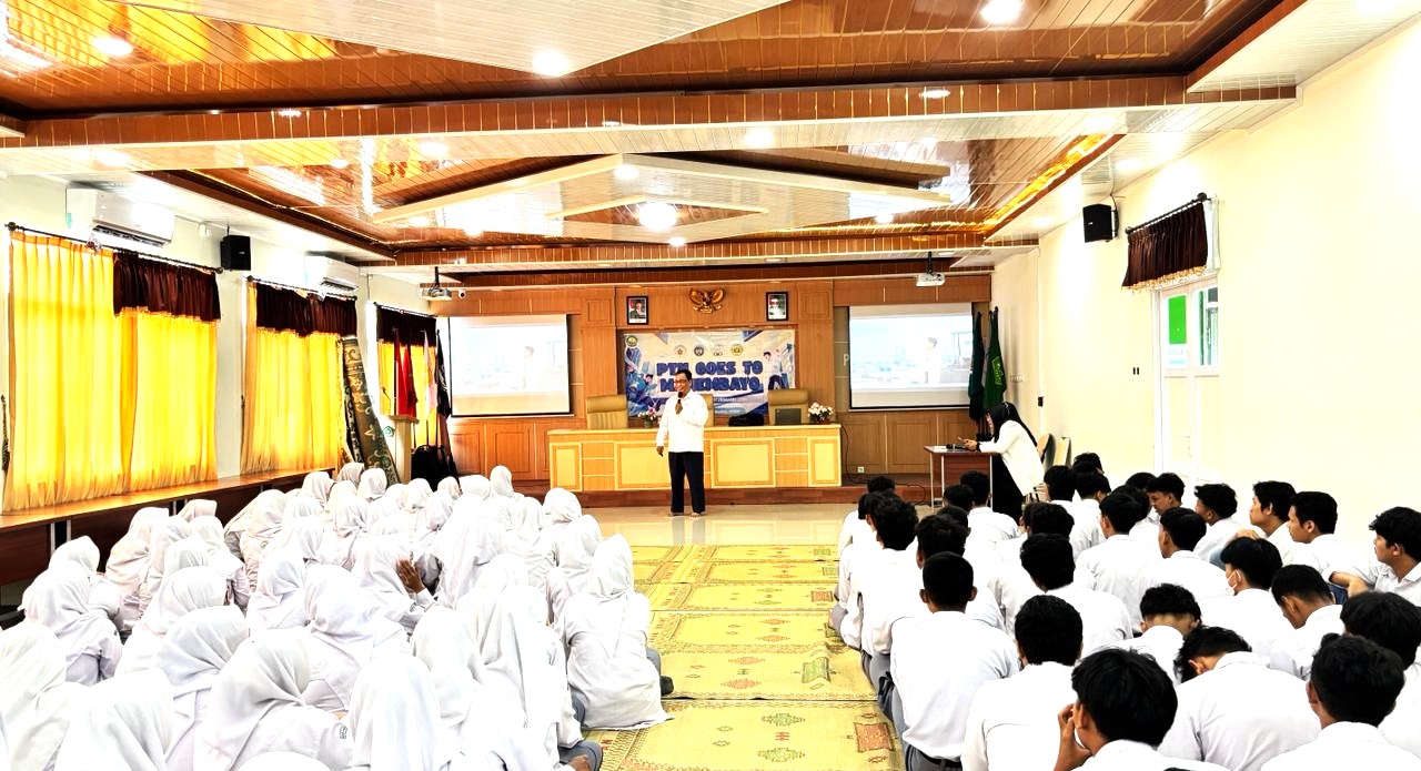 Manembayo Goes to Campus, Aula MAN 4 Bantul Menjadi Gerbang Mimpi Menuju UGM