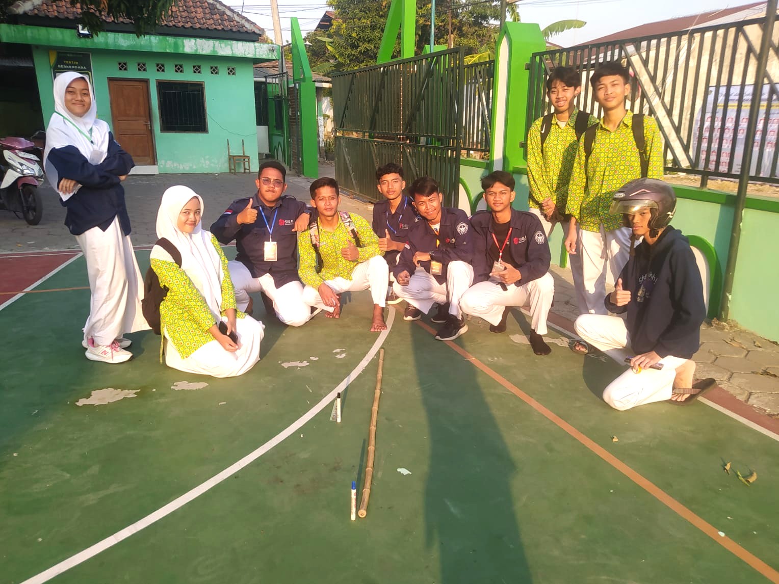 Perkuat Ilmu Falak, Civitas MAN 4 Bantul Sukses Gelar Aksi Cek Kiblat Massal