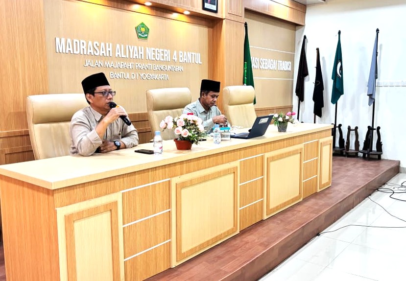 Tingkatkan Kinerja Satker, Kepala TU MAN 4 Bantul Berikan Arahan Strategis Penataan Pegawai