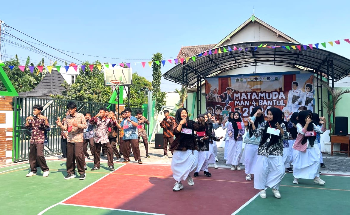 Gali Potensi Seni Murid Baru, MAN 4 Bantul Gelar Pentas Drama Musikal yang Memukau