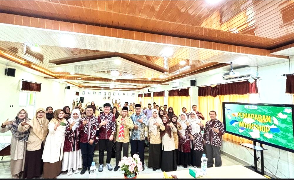 Kembangkan Media Digital, MAN 4 Bantul Gandeng UIN Sunan Kalijaga Gelar Pelatihan AI dan Canva